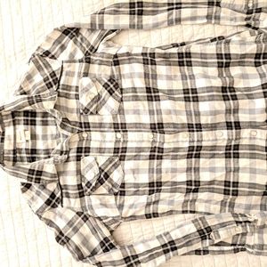 Mossimo plaid shirt